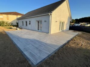 Photo terrassement extérieure après